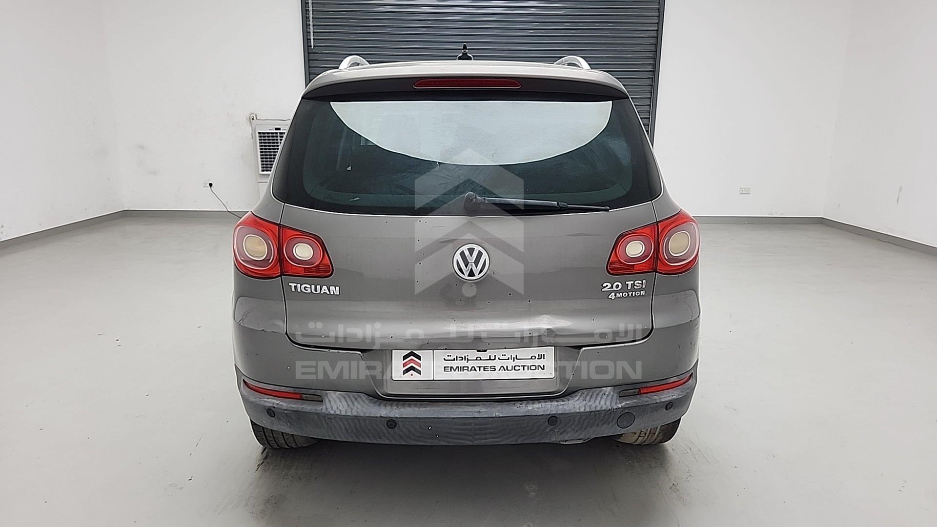 2011 VOLKSWAGEN TIGUAN VIN: WVGCE15N3BW020036