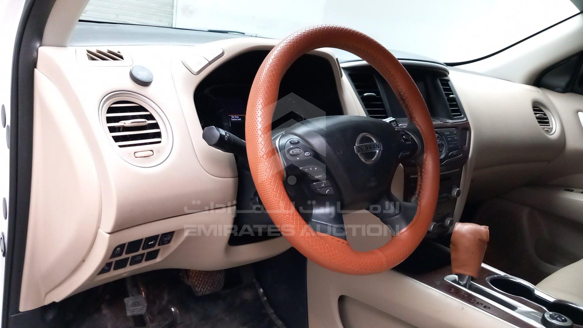 2018 NISSAN PATHFINDER VIN: 5N1DR2M57JC623801