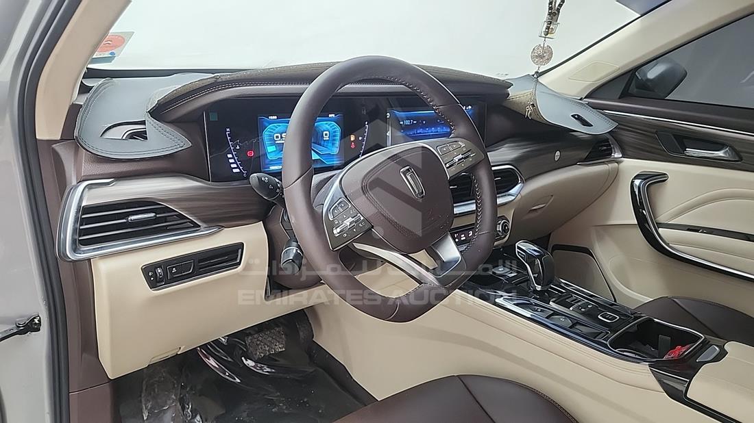 بيستون T77 2026 — زاوية واجهة السائق الأمامية اليسرى — صورة 12