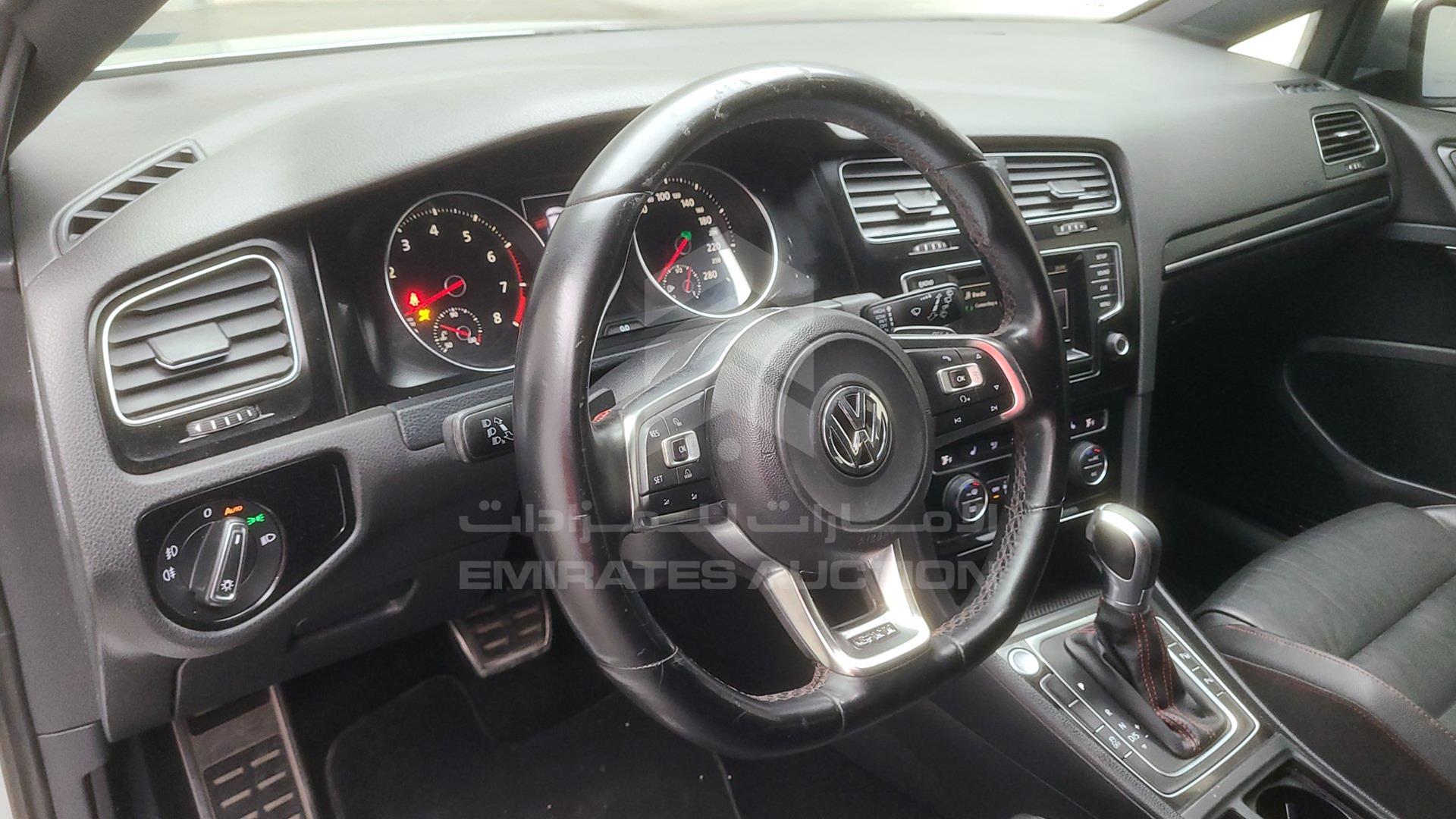 2015 VOLKSWAGEN GOLF GTI VIN: WVWFK2AU1FW000385