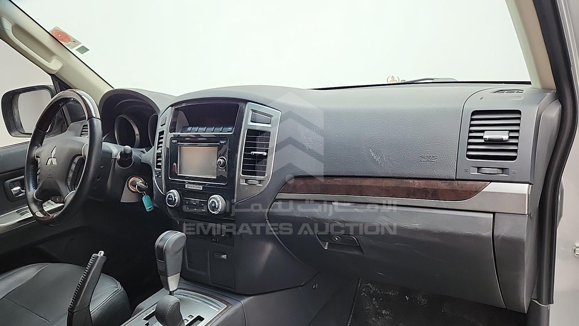 2020 MITSUBISHI PAJERO VIN: JE4MR62M7LJ713055