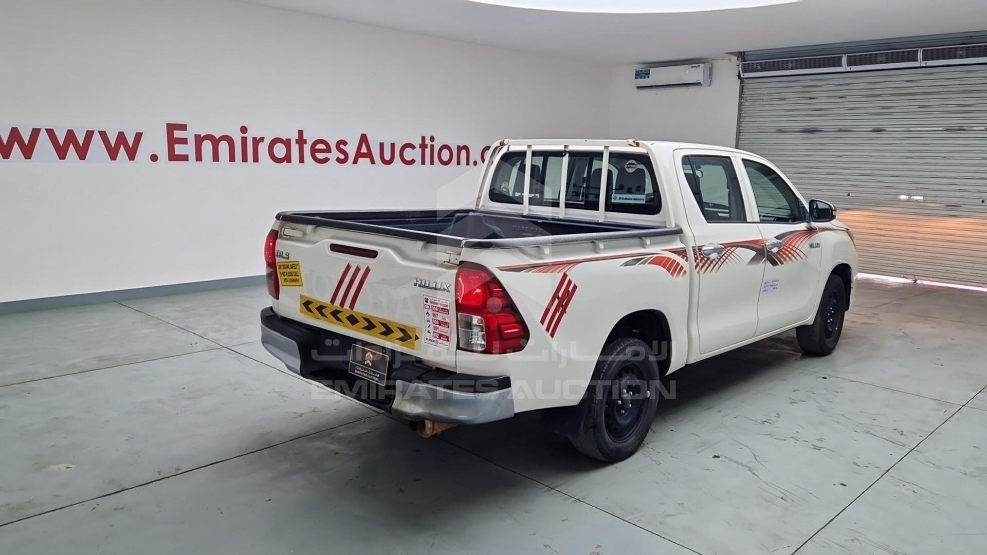 2016 TOYOTA HILUX VIN: MR0JB6CDXG1750298