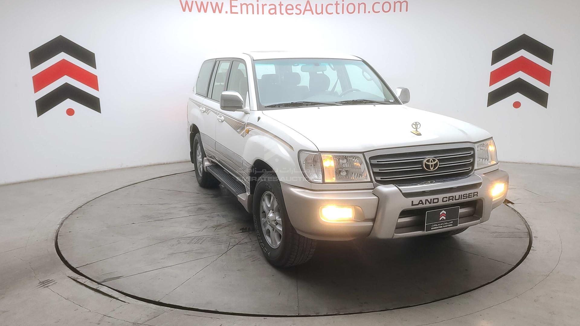 2004 TOYOTA LAND CRUISER VIN: JTEHT05J442060123