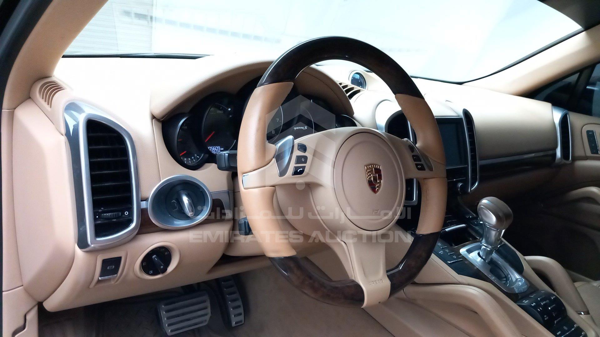 2014 PORSCHE CAYENNE VIN: WP1ZZZ92ZELA56182