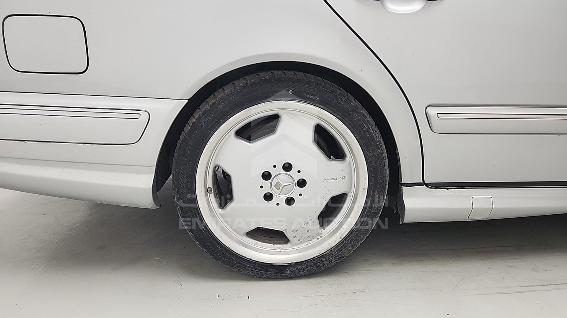 2001 MERCEDES E 55 AMG VIN: WDB2102741B309008