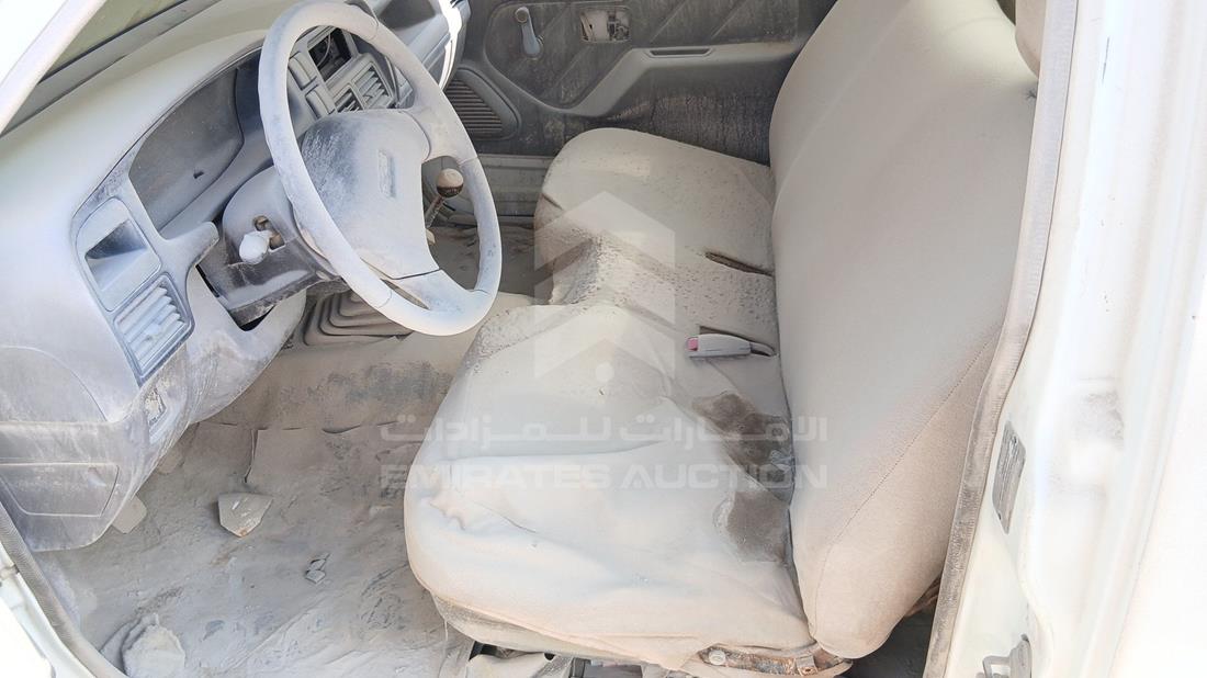 2000 Isuzu KB — Front Left Driver Seat View — Photo 12