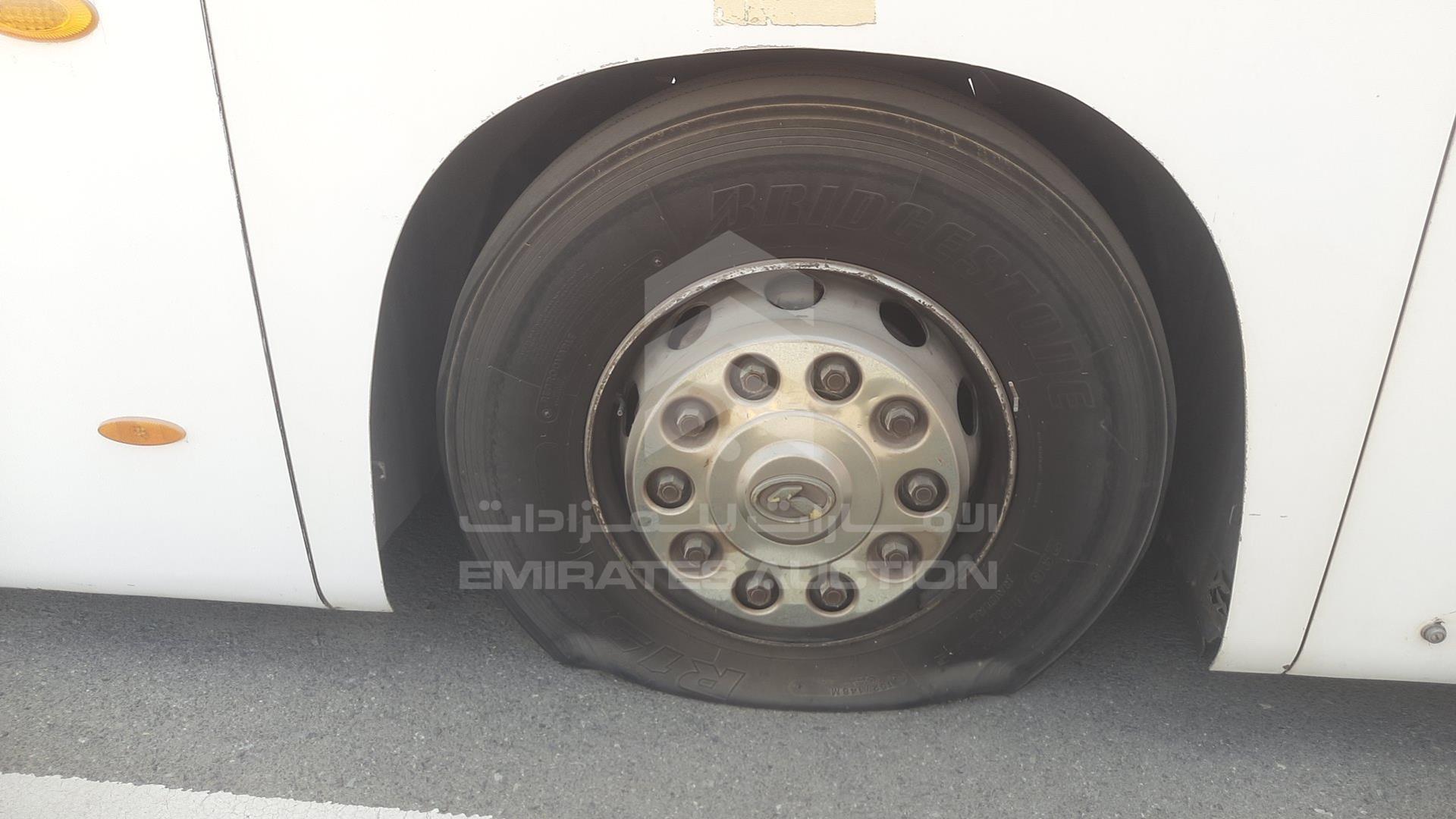 2015 KING LONG BUS VIN: LA6A1KBM3FB400229