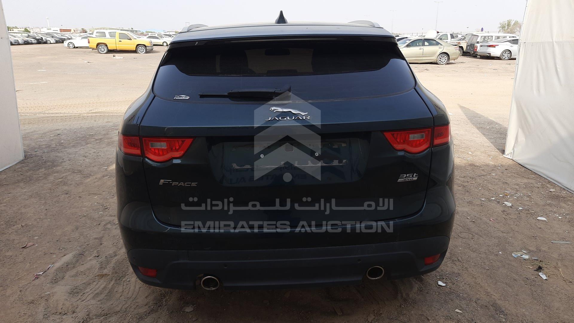 2017 JAGUAR F-PACE VIN: SADCA2BV8HA091687