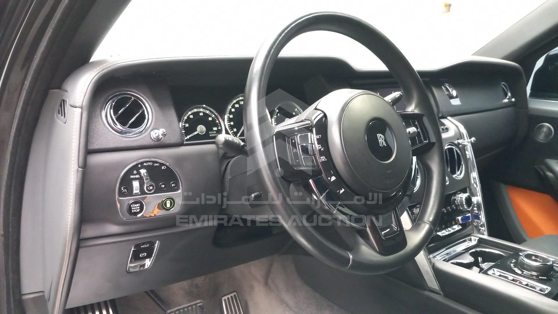 2019 ROLLS-ROYCE CULLINAN VIN: SCA689X06KU109627
