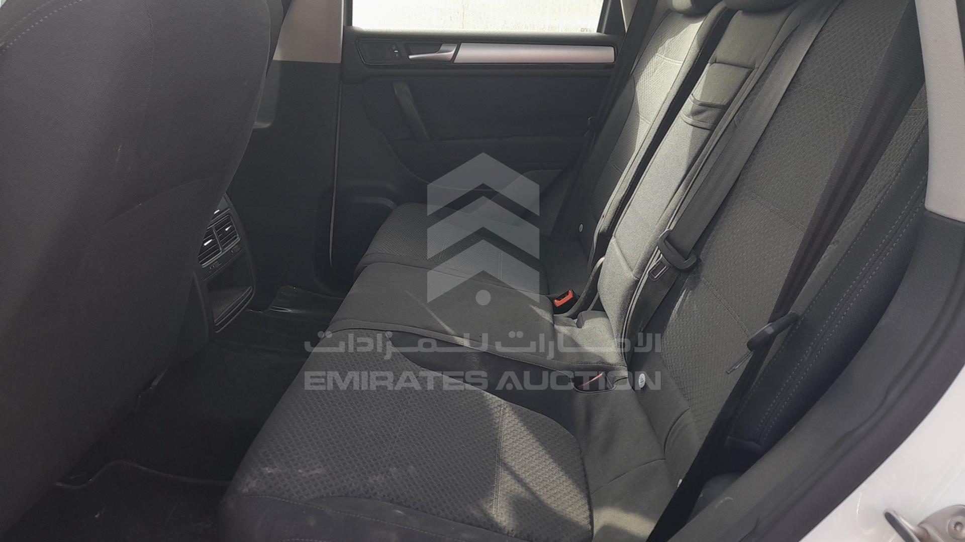 2013 VOLKSWAGEN TOUAREG VIN: WVGBC2BP7DD000304