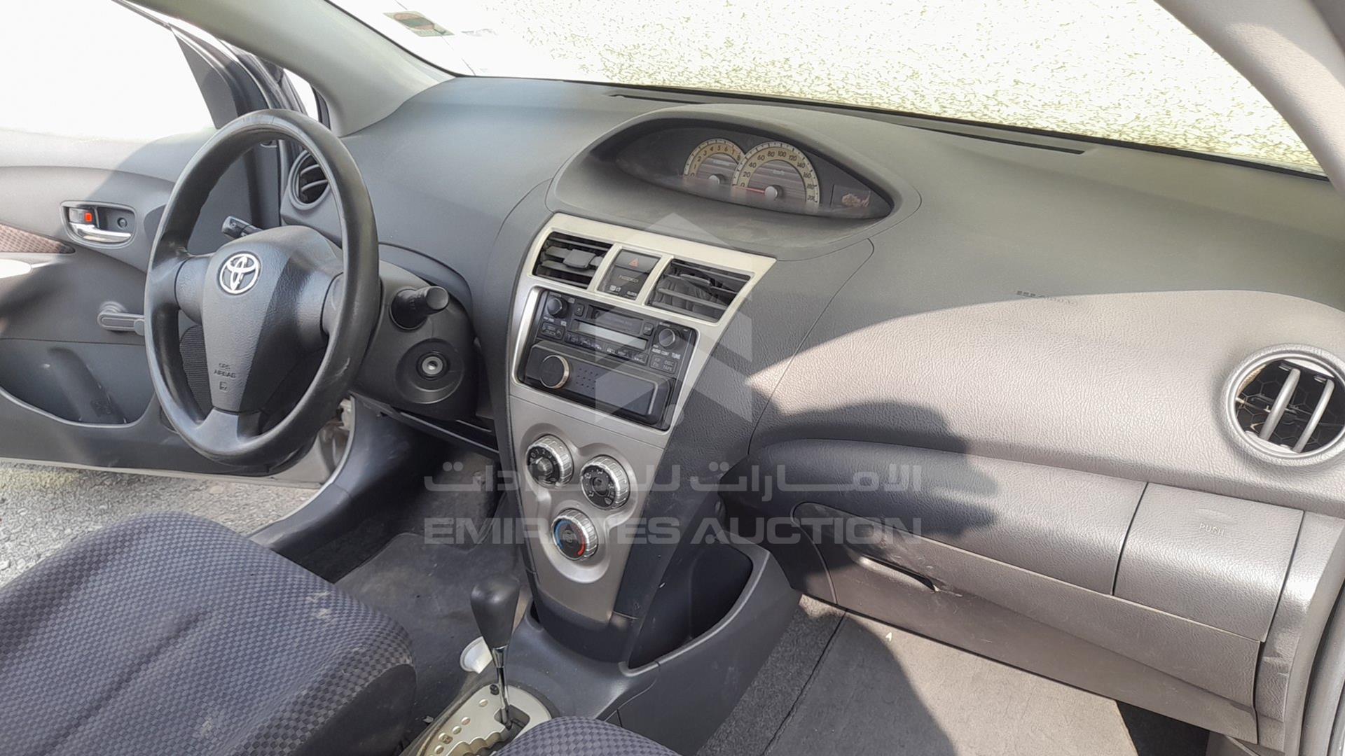 2007 TOYOTA YARIS VIN: JTDBW923971077991