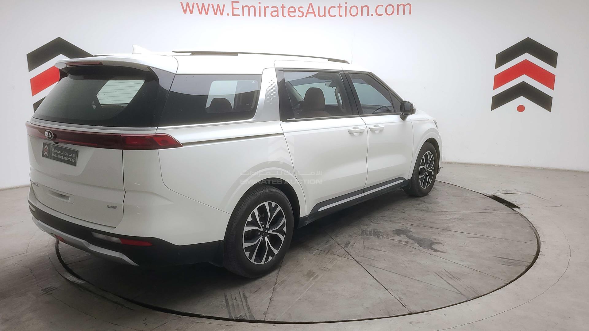 2021 KIA CARNIVAL VIN: KNANC8141M6049821