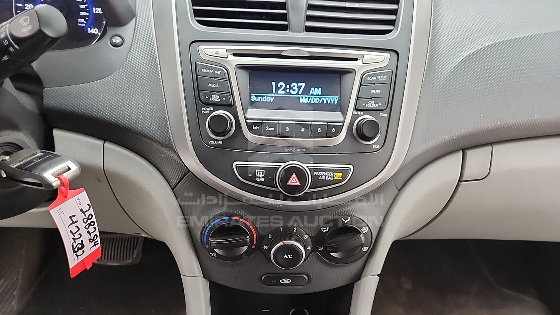 2017 HYUNDAI ACCENT VIN: KMHCT4AE0HU288284