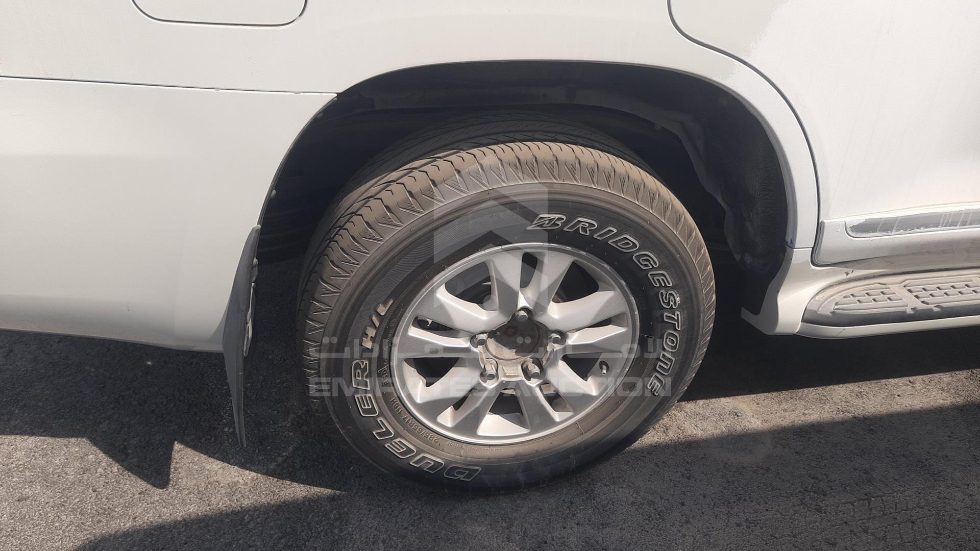2011 TOYOTA LAND CRUISER VIN: JTMHU09J8B5052503