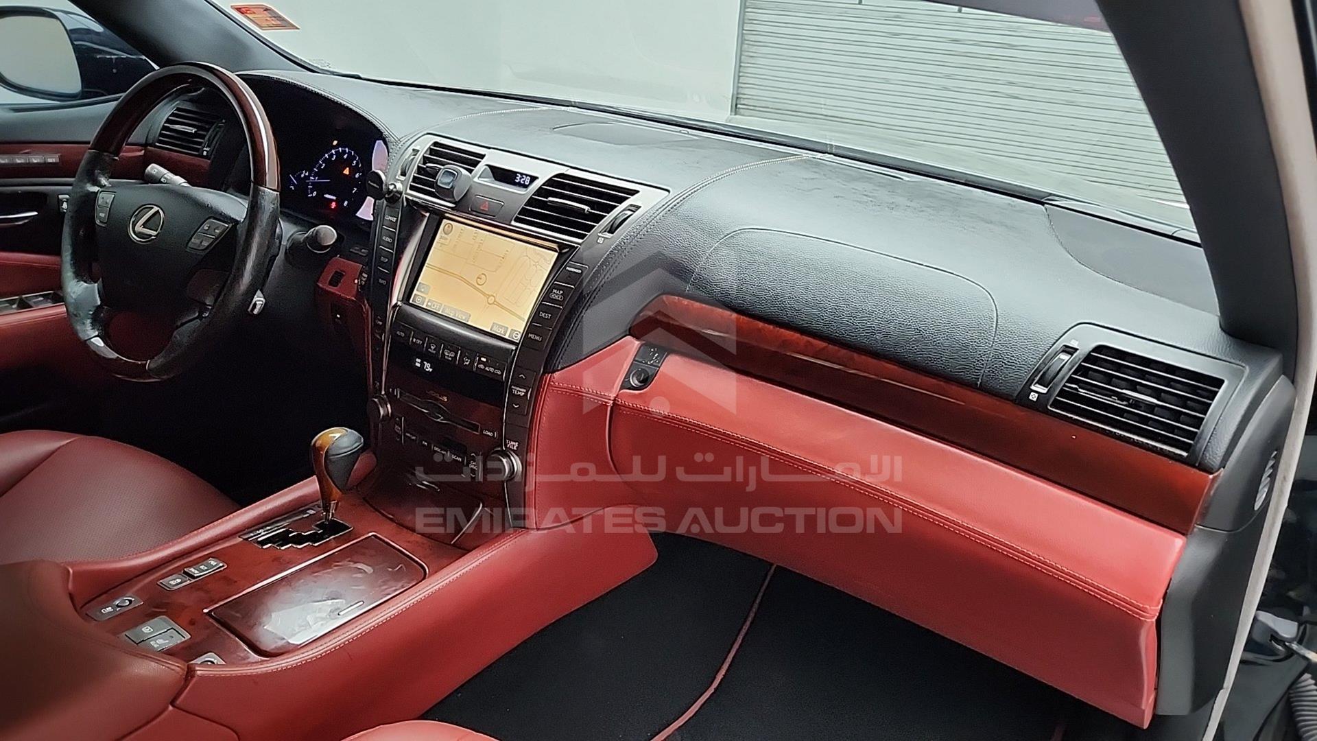 2008 LEXUS LS 460 VIN: JTHBL46F985076087