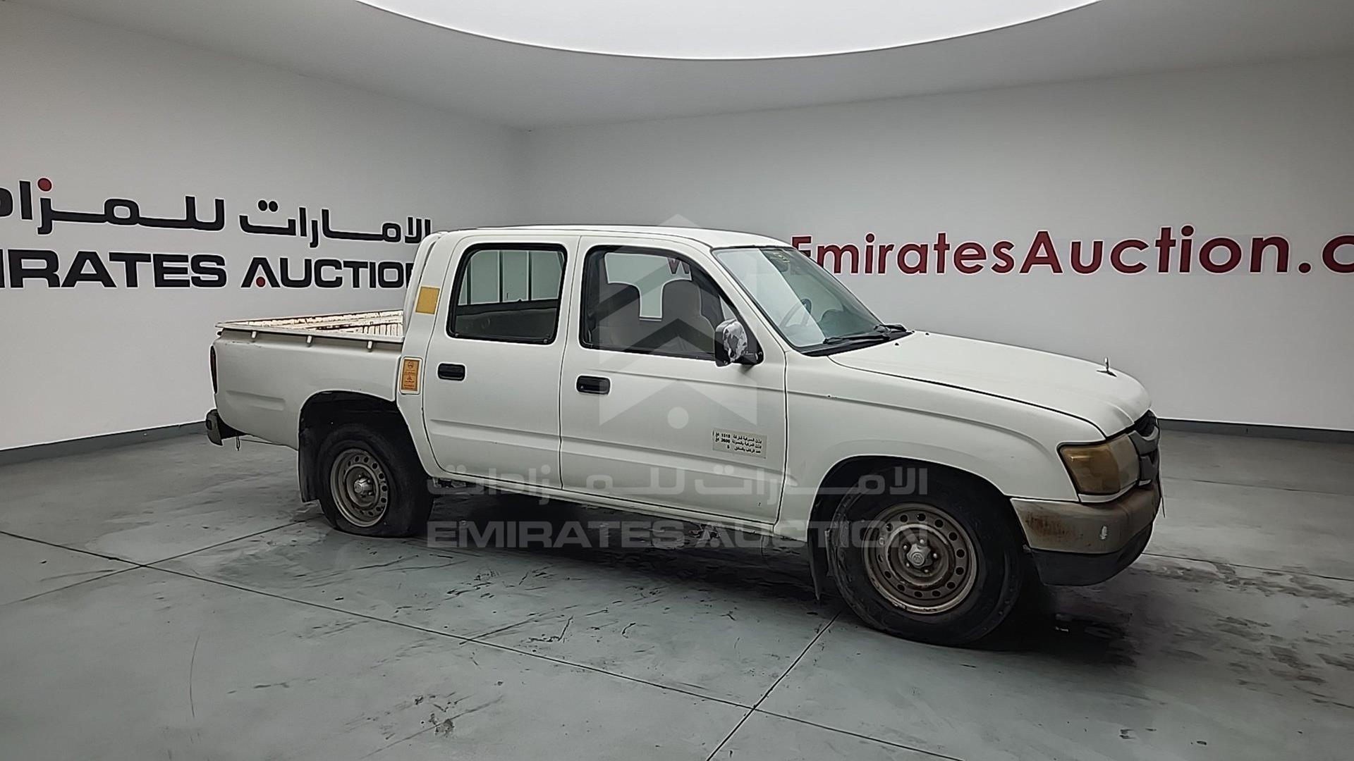 2005 TOYOTA HILUX VIN: JTFEM426450162201