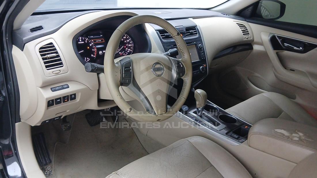 2014 Nissan Altima — Front Left Driver Dashboard View — Photo 15