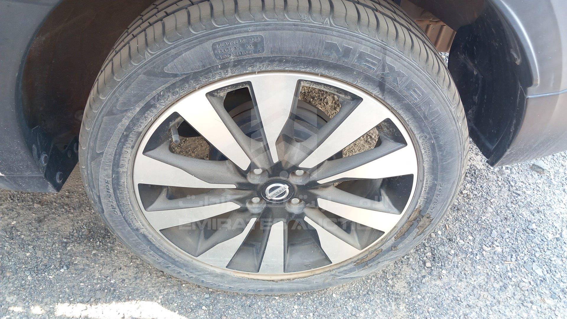 2017 NISSAN KICKS VIN: 3N1CP5CP4HL497733