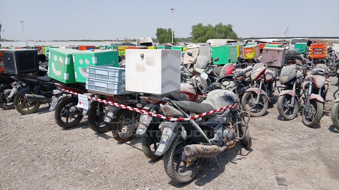 5 Motorbikes — Rear Right Angle — Photo 10