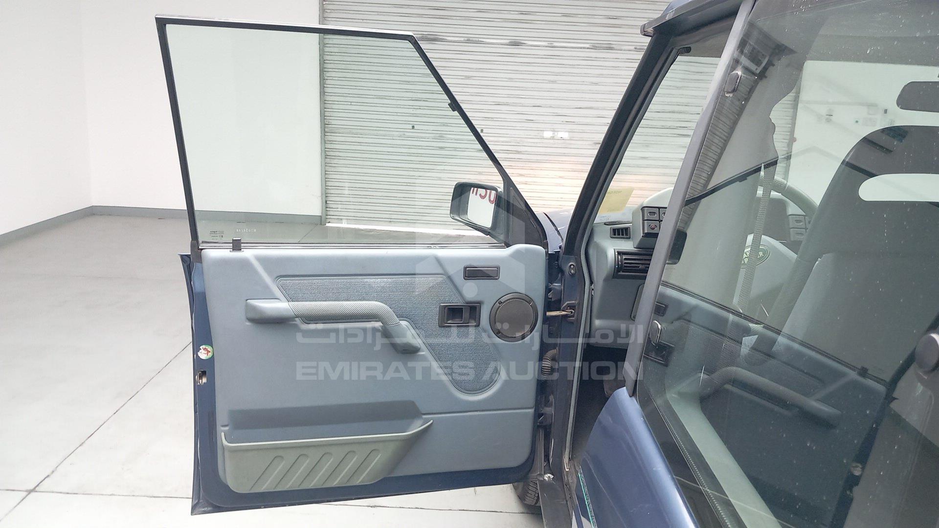 1994 LAND ROVER DISCOVERY VIN: SALLJGBF8KA063424