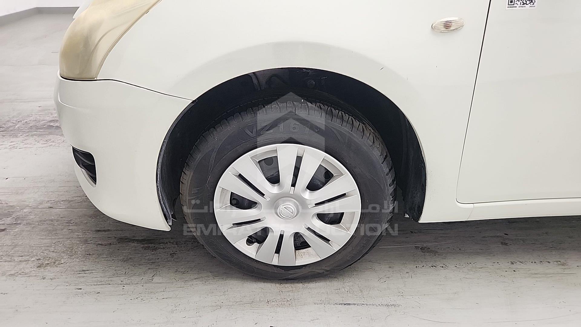 2015 NISSAN TIIDA VIN: MNTBC2C93F6008355
