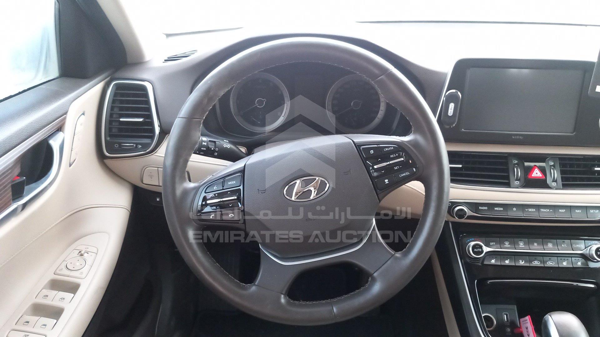 2019 HYUNDAI AZERA VIN: KMHF341F3LA277652