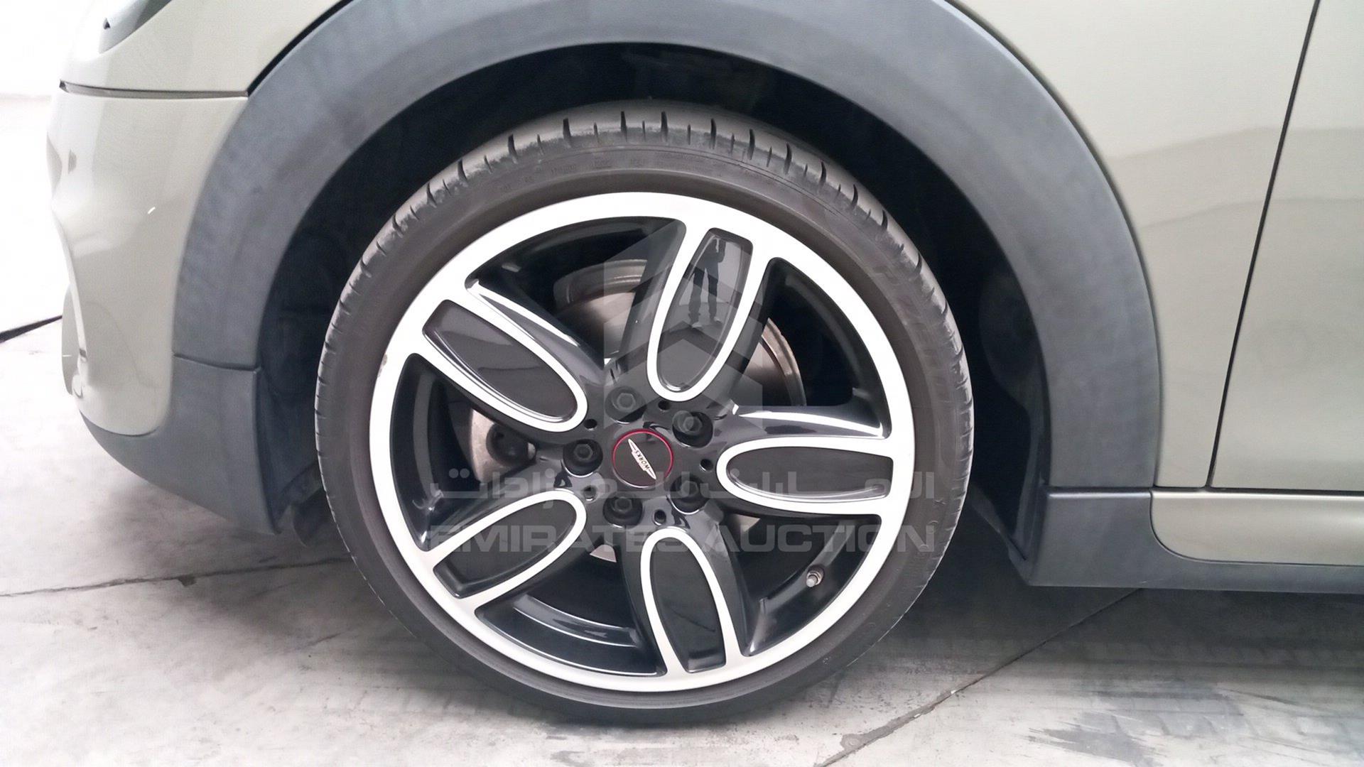 2021 MINI COOPER S VIN: WMWXR5A00M2N03907
