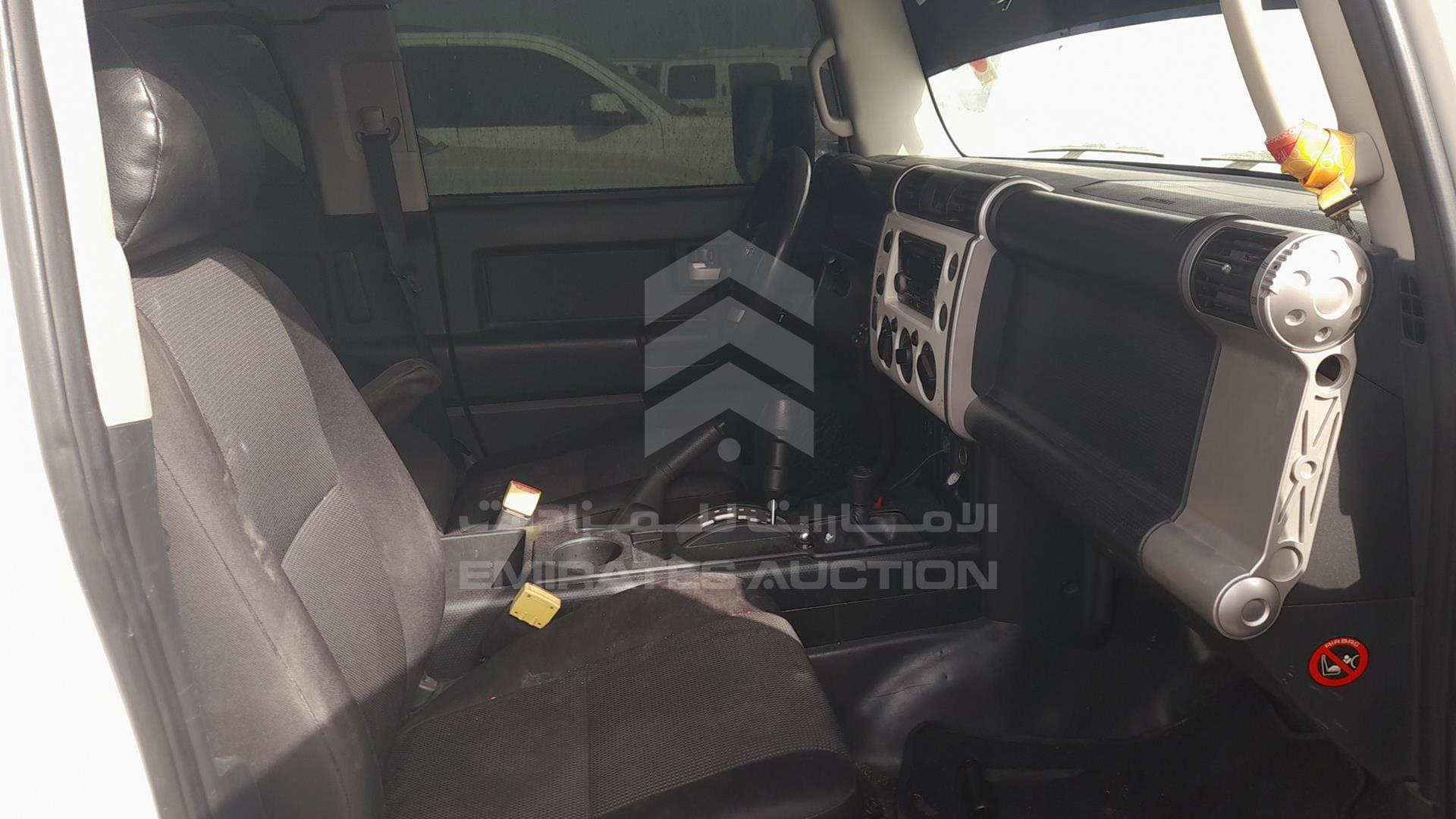 2013 TOYOTA FJ CRUISER VIN: JTEBU11F9DK171633