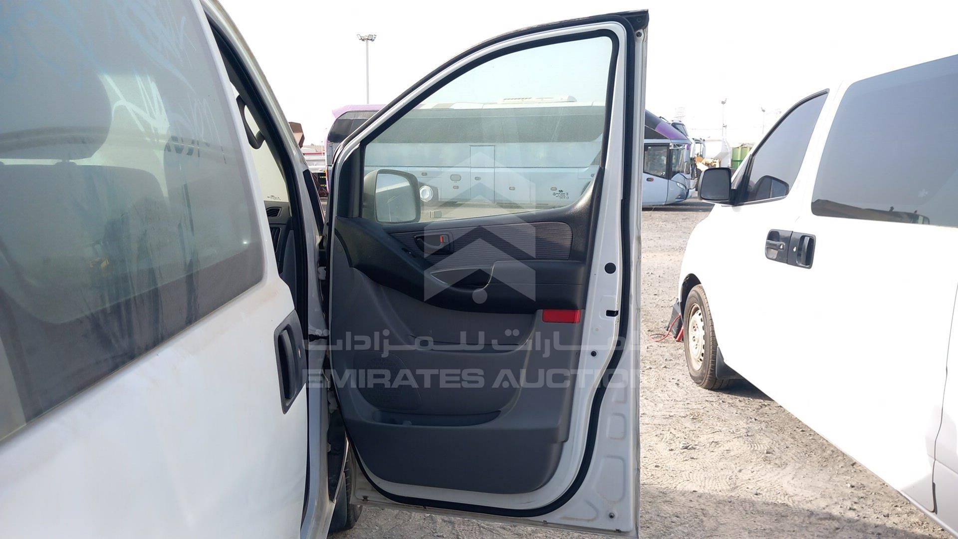 2016 HYUNDAI H1 VIN: KMJWA37RXGU725731