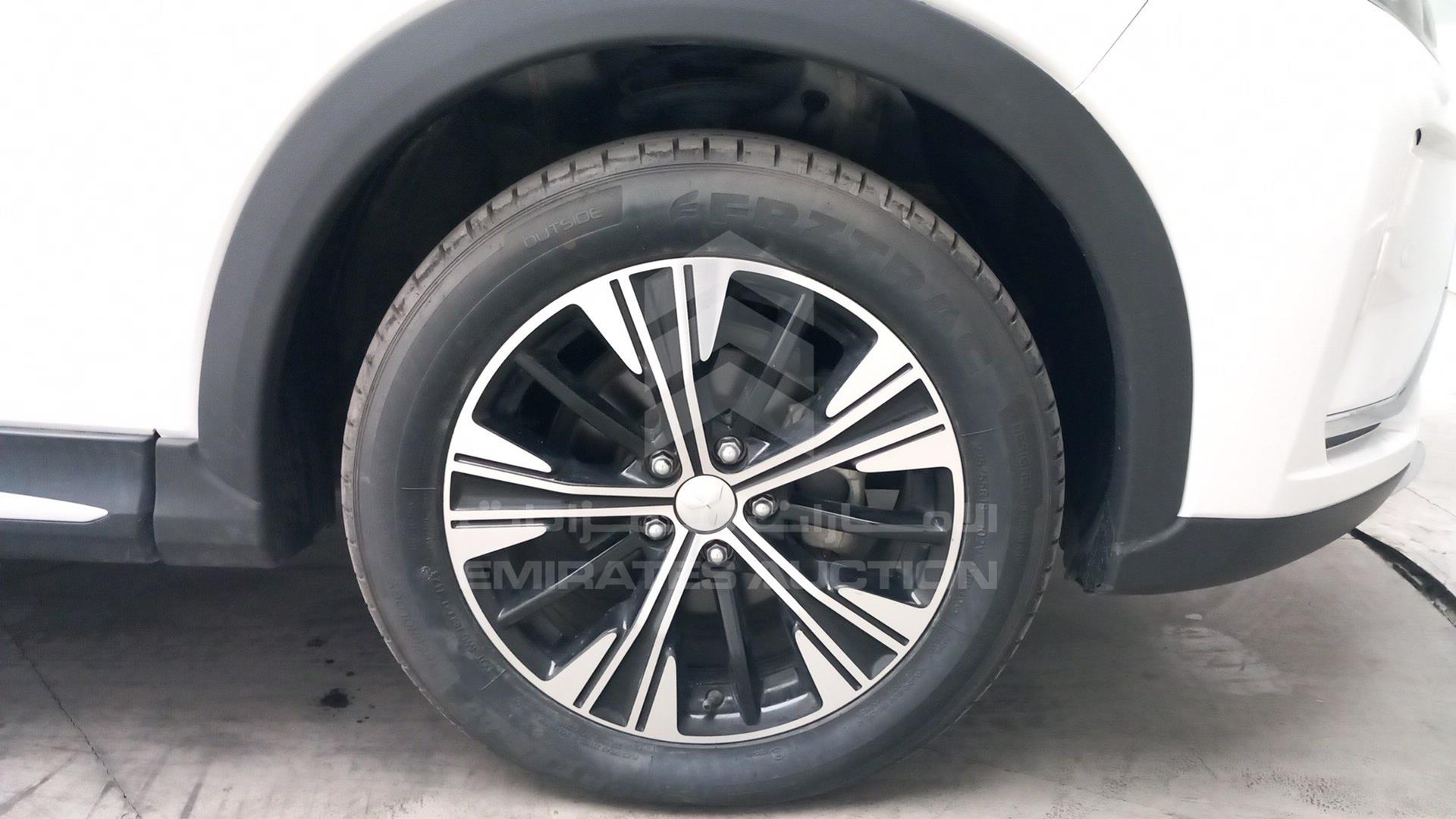 2019 MITSUBISHI ECLIPSE VIN: JE4LS5147KZ700236