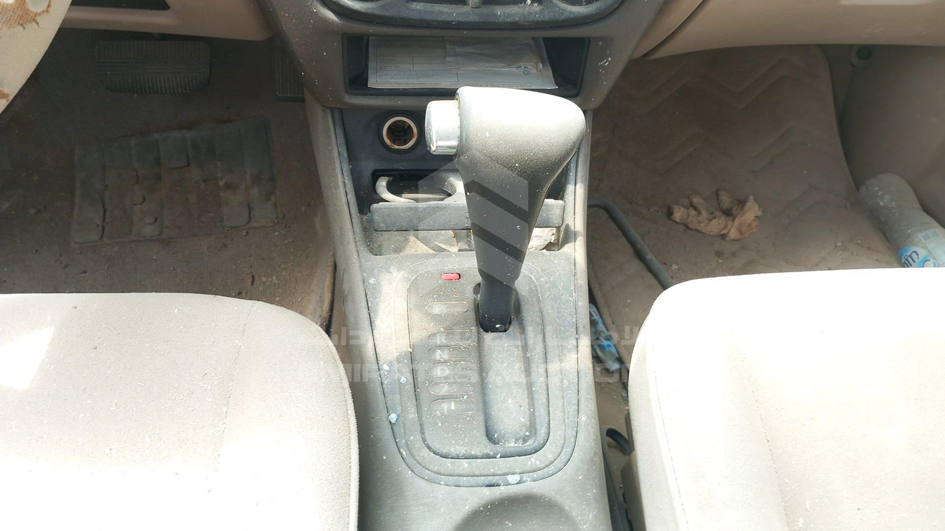 2003 NISSAN SUNNY VIN: JN1BN61C13W002561