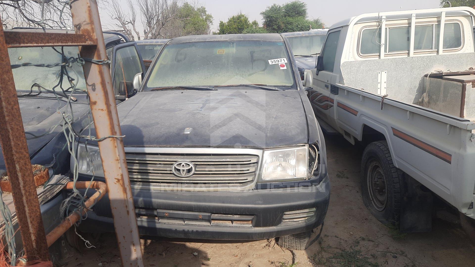 2004 TOYOTA LAND CRUISER VIN: JTECB09J943013719