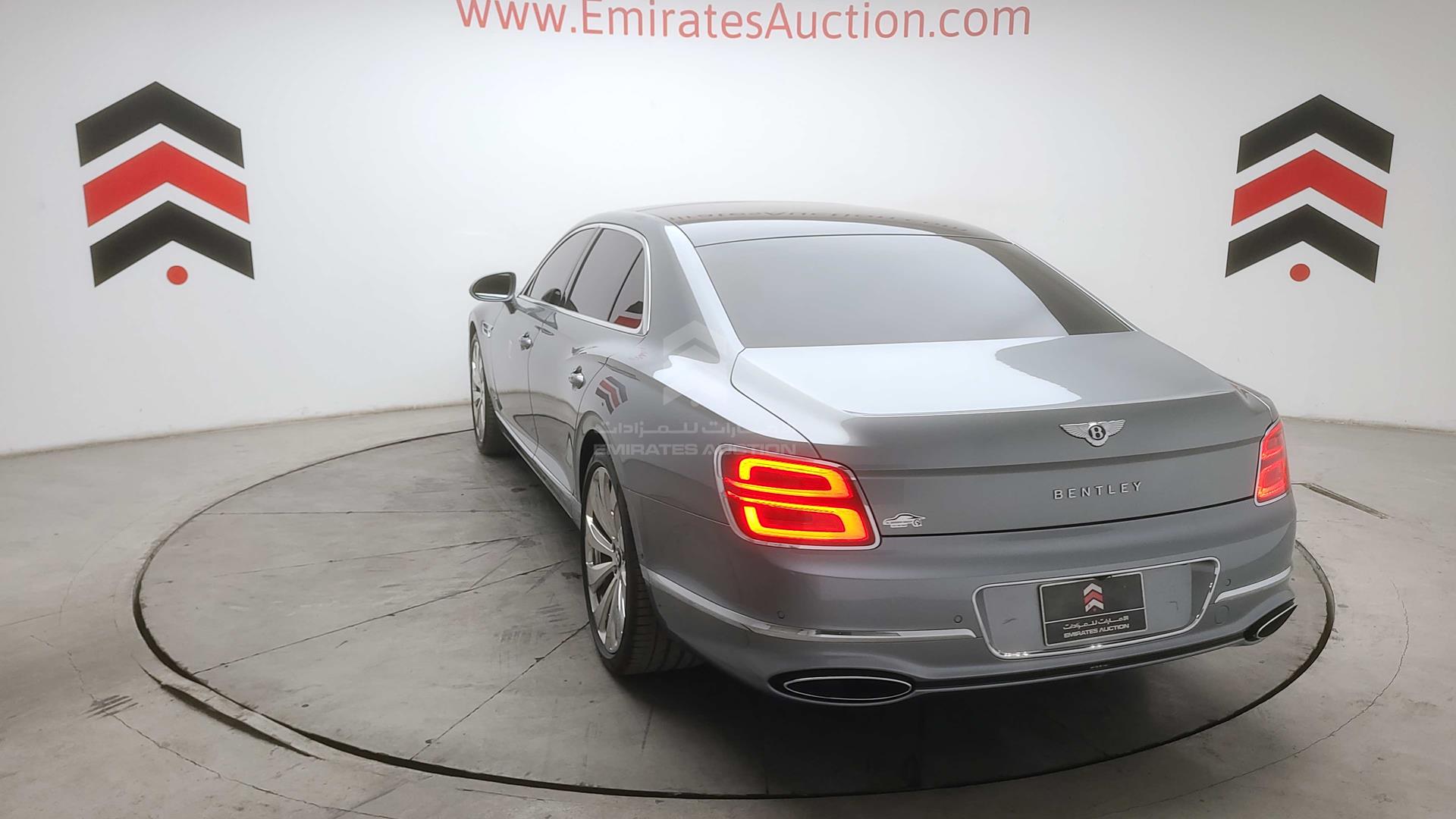 2020 BENTLEY FLYING SPUR VIN: SCBBA5ZG1LC083009