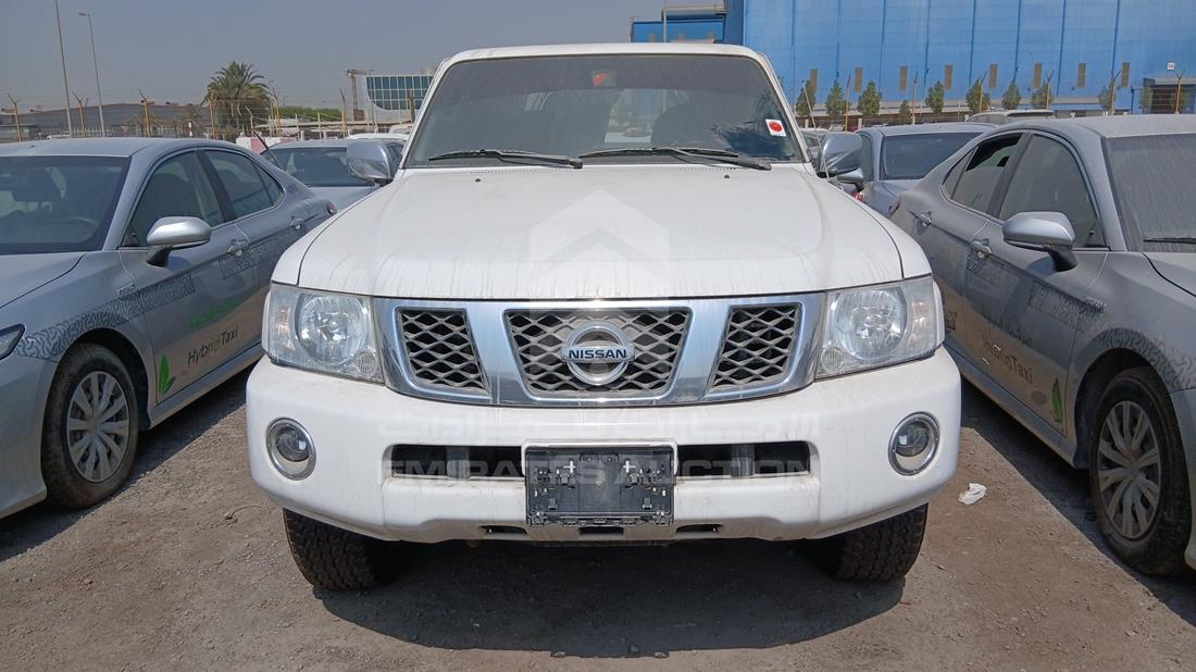 2021 Nissan Patrol — Full Front View — Photo 1
