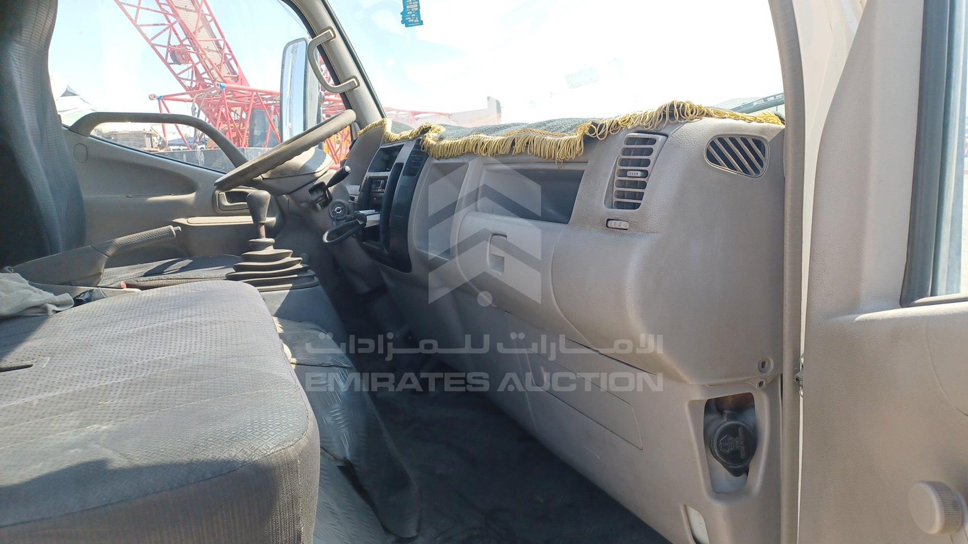 2009 HINO --- VIN: JHFYJ20H89K001129