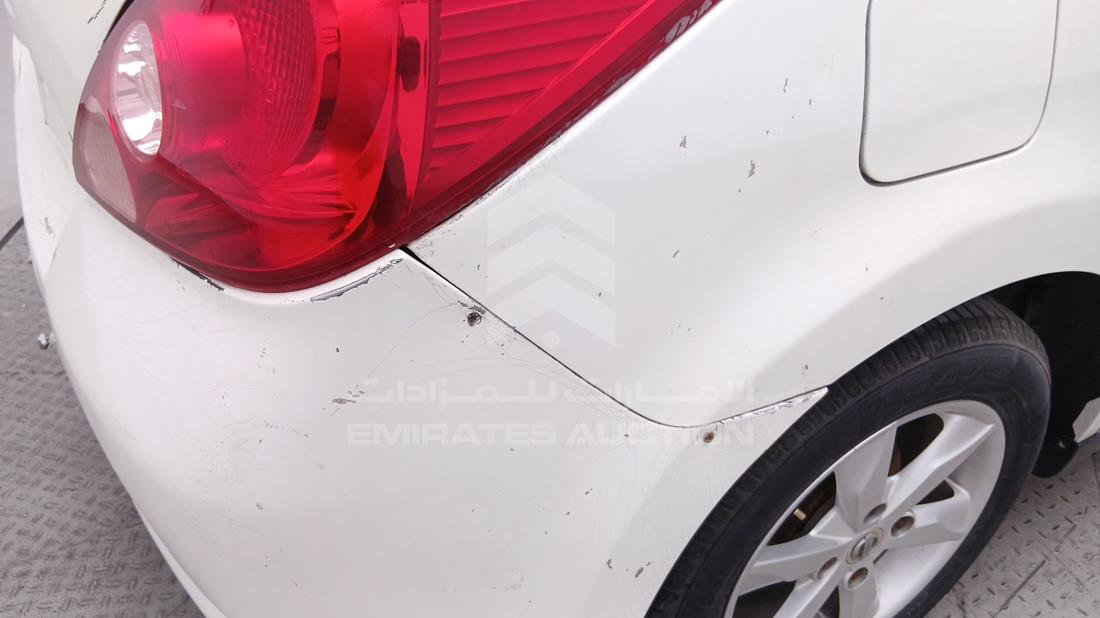 نيسان تيدا 2008 — خدش — صورة 37