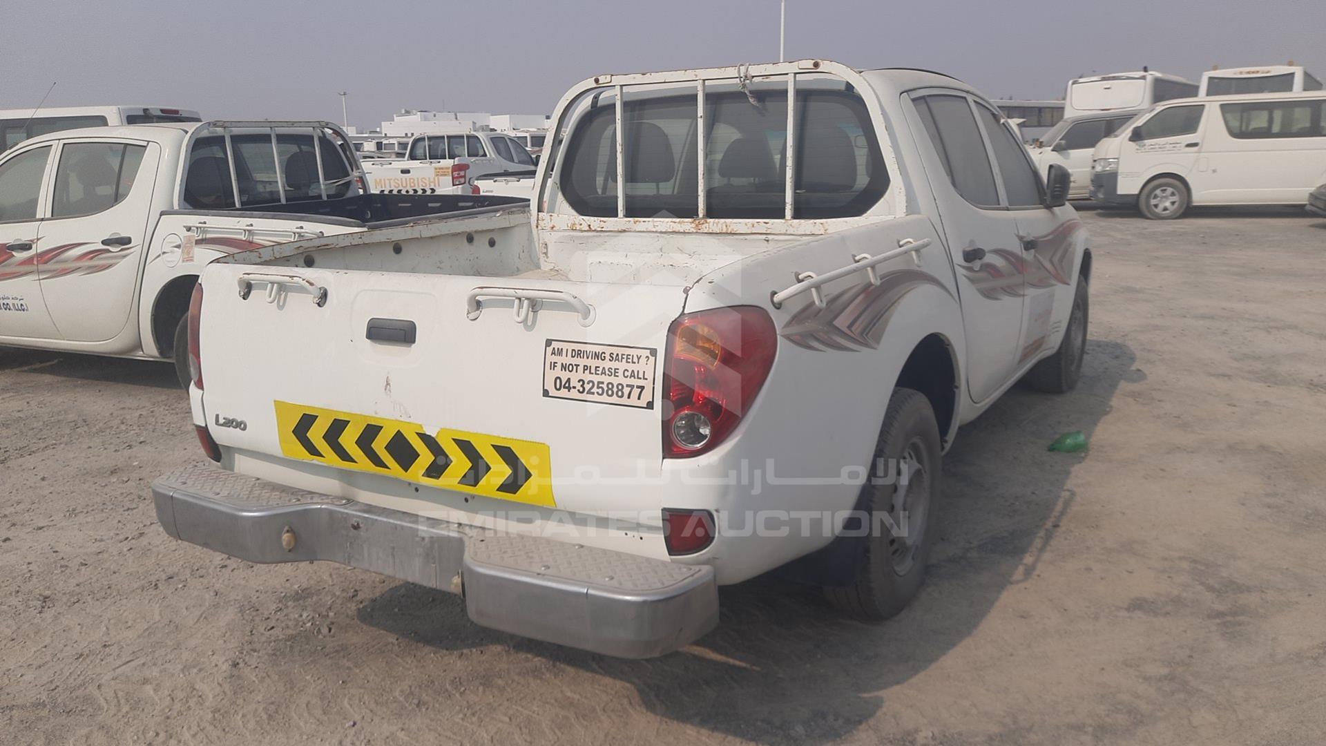 2013 MITSUBISHI L 200 VIN: MMBJNKA50DD029452