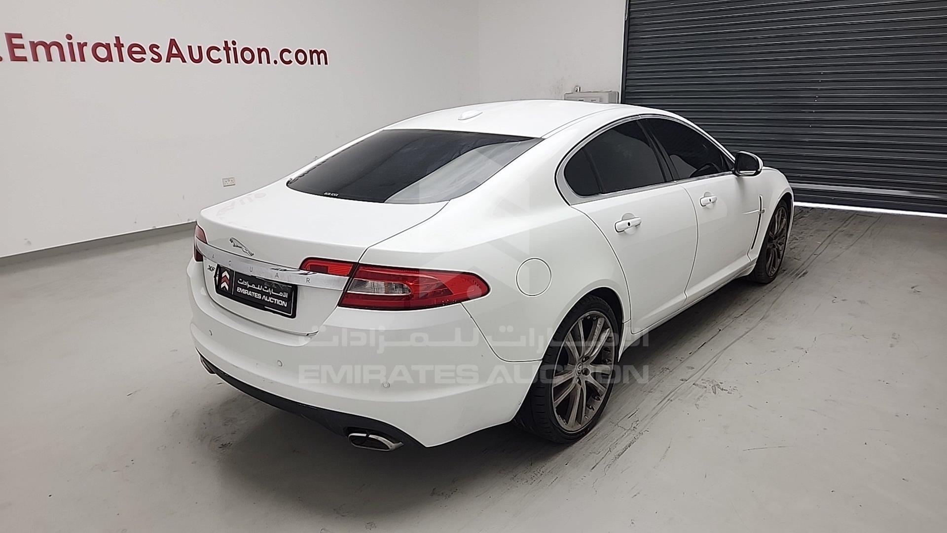 2011 JAGUAR XF VIN: SAJAA07DXBFR83989