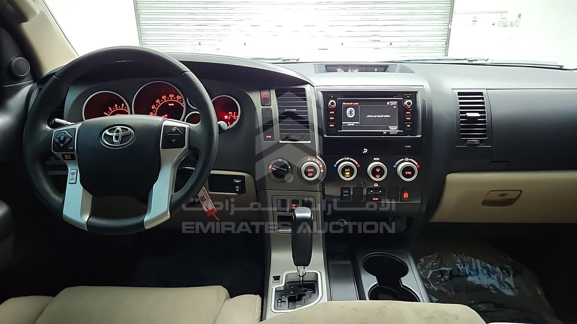 2016 TOYOTA SEQUOIA VIN: 5TDBY64A2GS130442