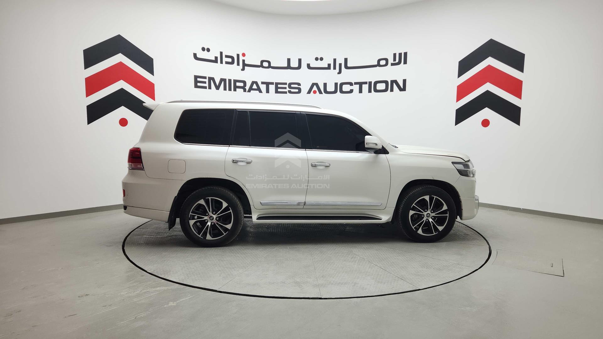 2021 TOYOTA LAND CRUISER VIN: JTMHX01J2M4226139