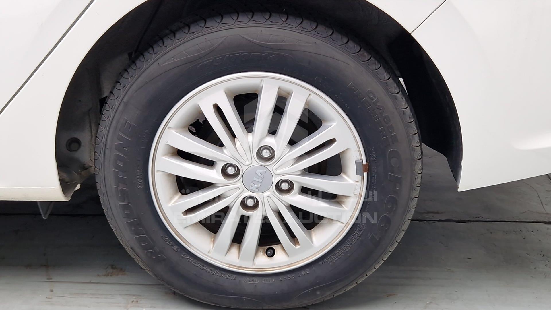 2021 KIA PEGAS VIN: LJD0AA297M0155387