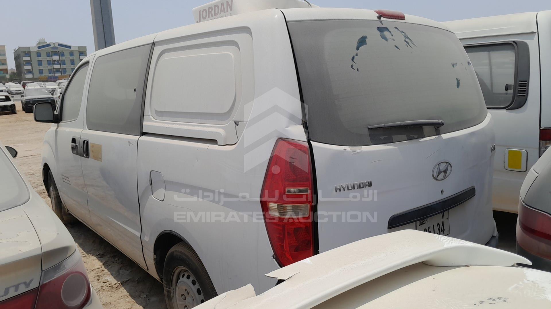 2012 HYUNDAI H1 VIN: KMHWG81R9CU438154
