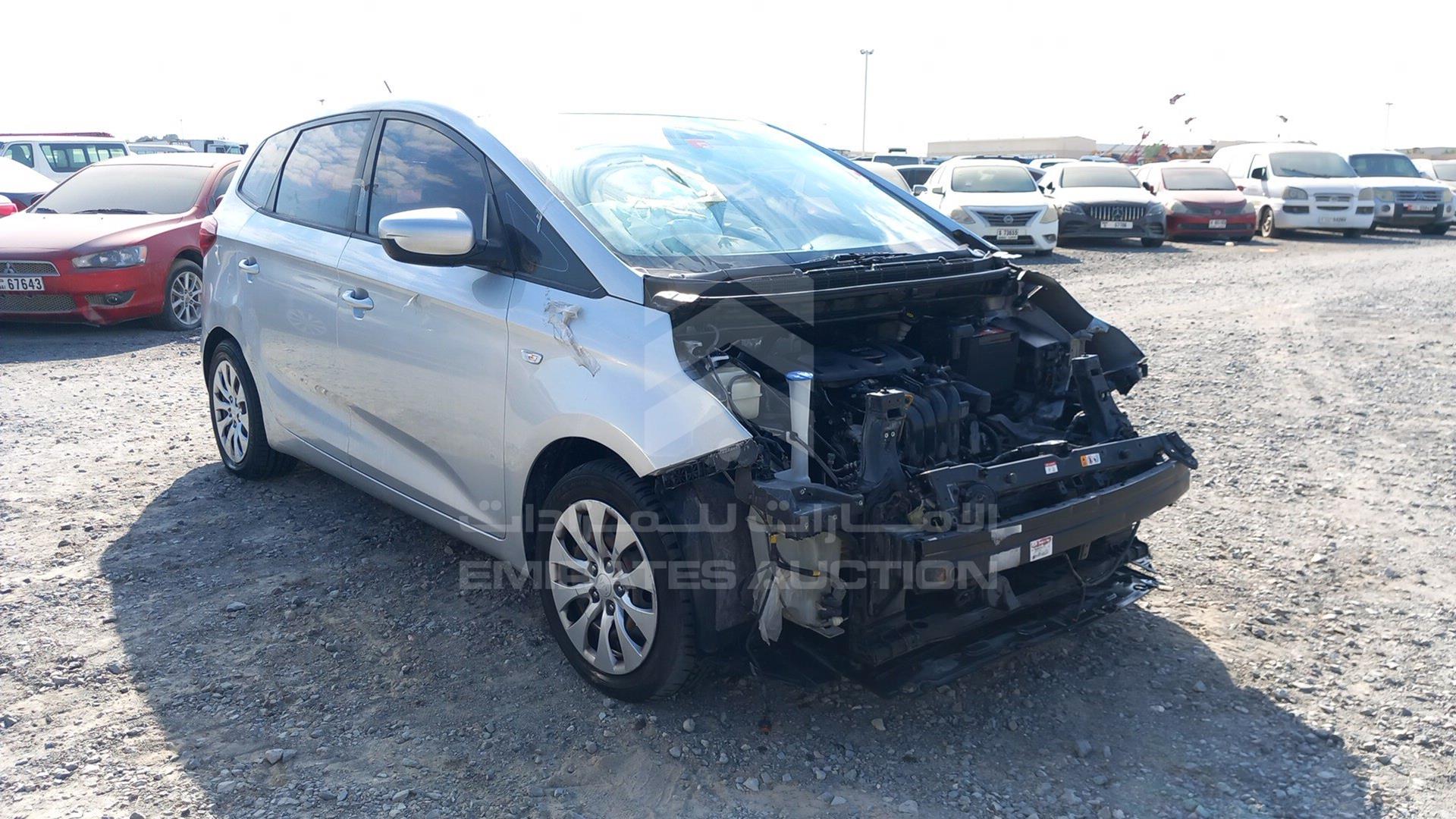 2018 KIA CARENS VIN: KNAHT8111J7187593