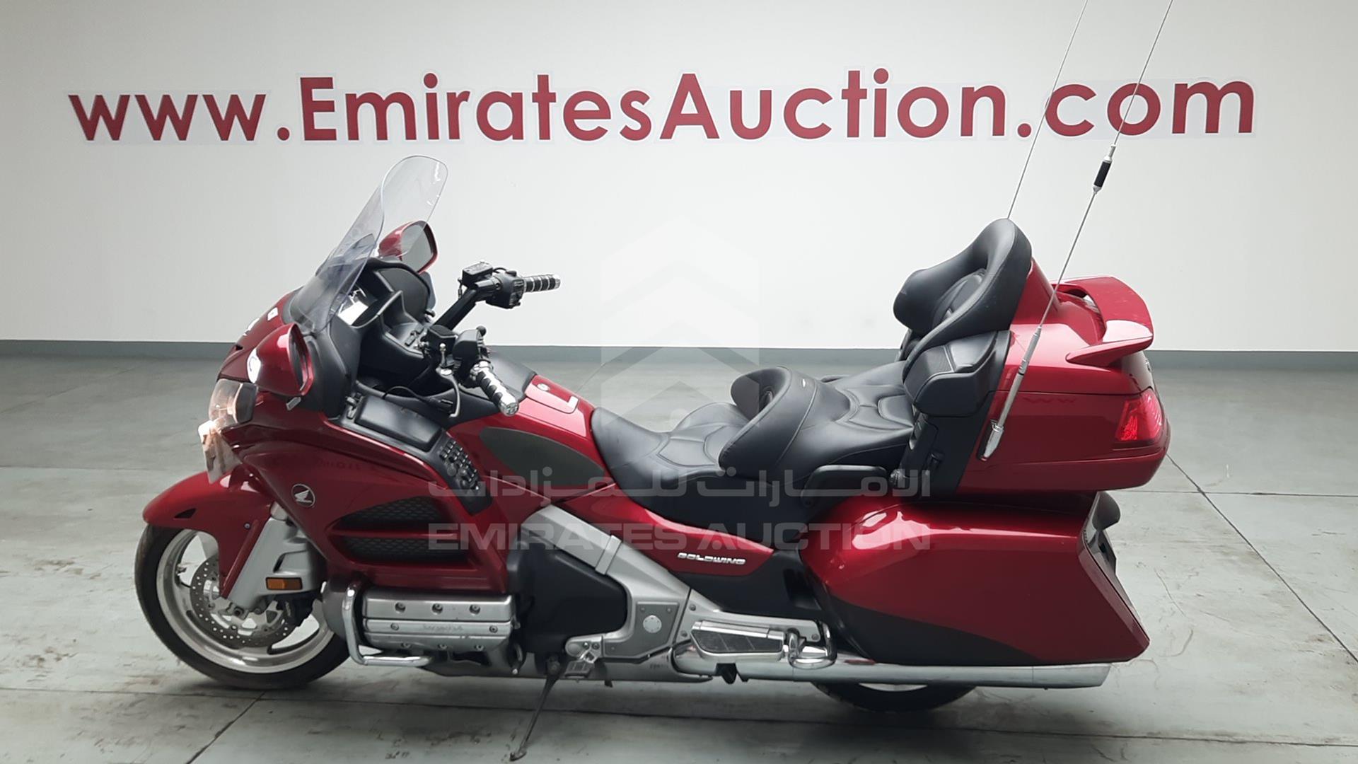 2016 HONDA GL 1800 VIN: JH2SC68G3GK401326