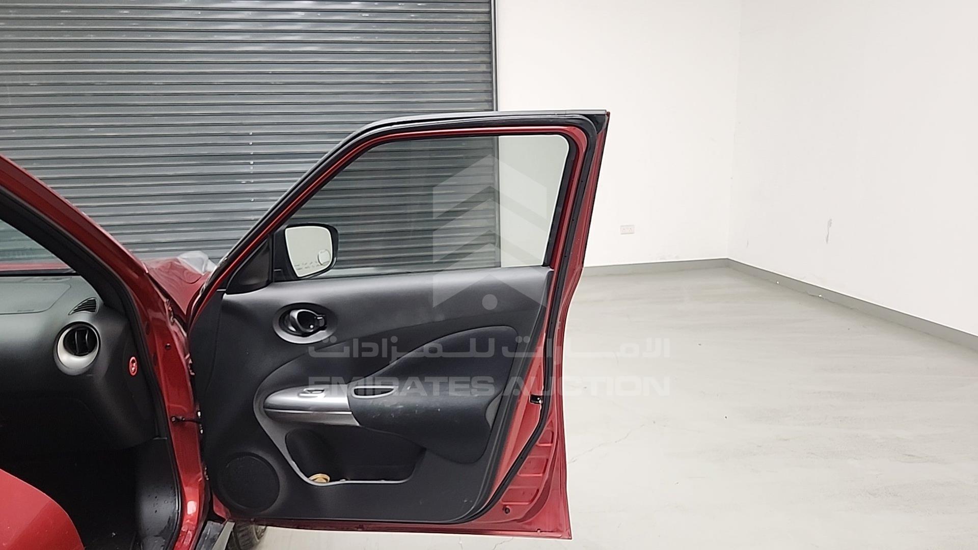 2015 NISSAN JUKE VIN: JN1BF5MD8FT310845