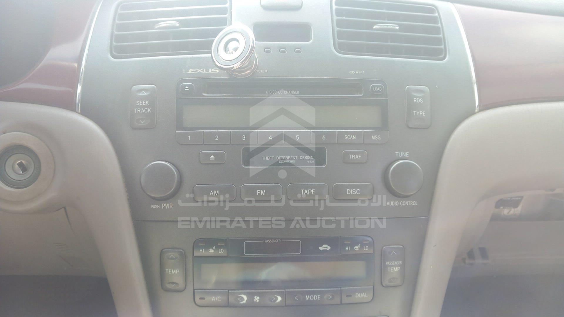 2004 LEXUS ES 330 VIN: JTHBA30GX40014030
