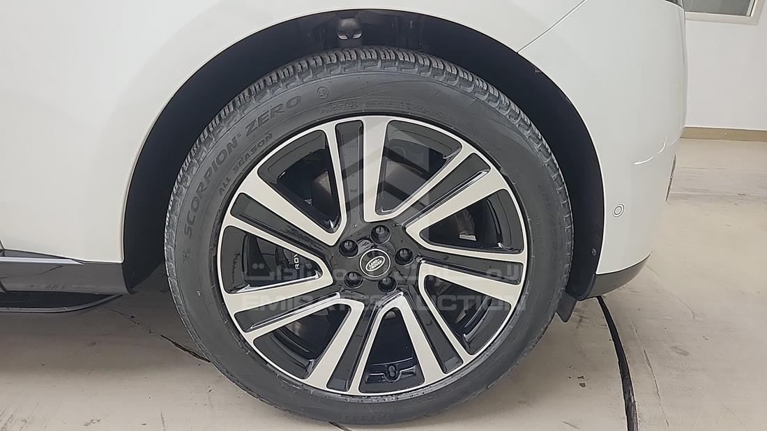 2023 Range Rover HSE — Front Right Tyre — Photo 36
