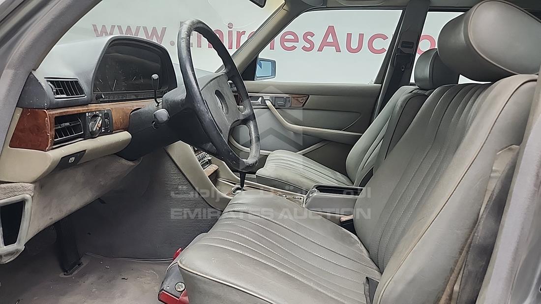 1990 Mercedes 300 SEL — Front Left Driver Seat View — Photo 14