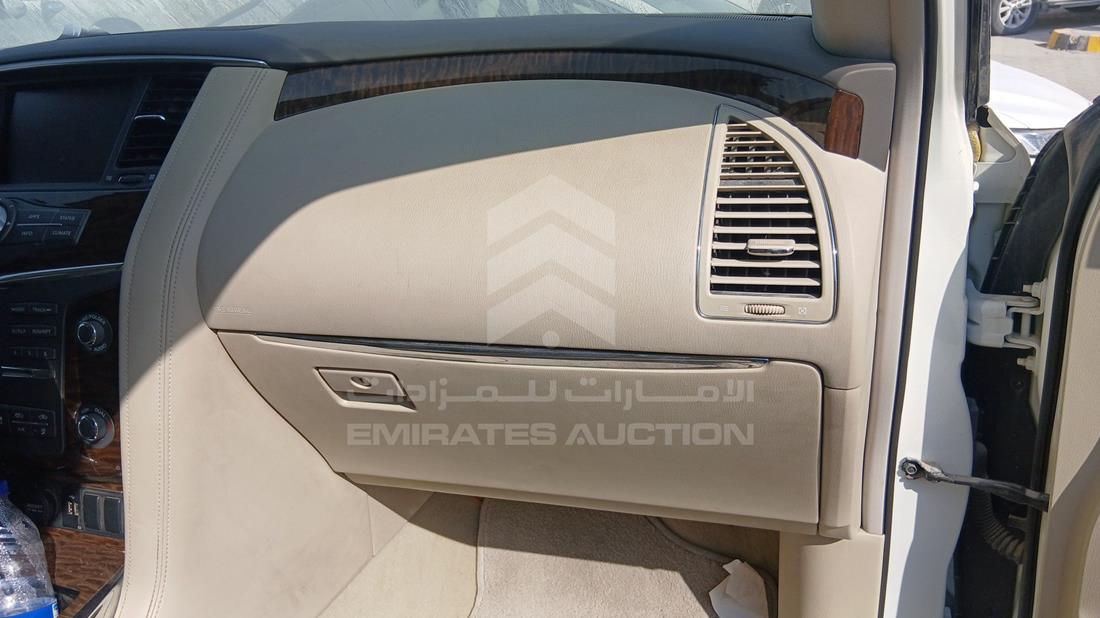 نيسان باترول 2019 — زاوية واجهة الراكب الأمامي الأيمن — صورة 23