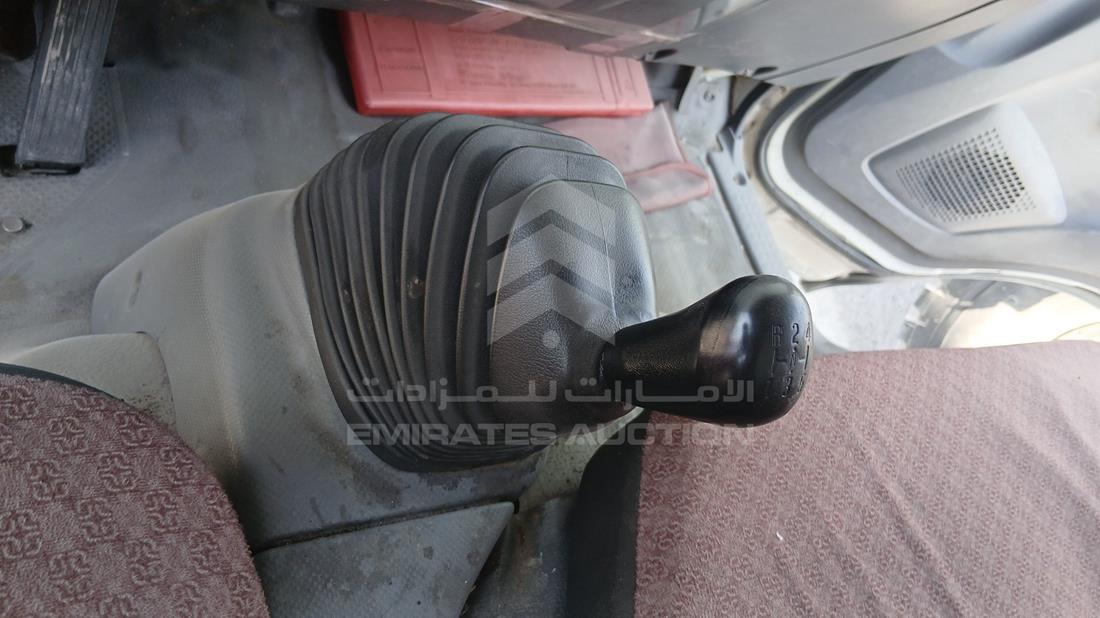 2014 Isuzu NMR — Gear View — Photo 17